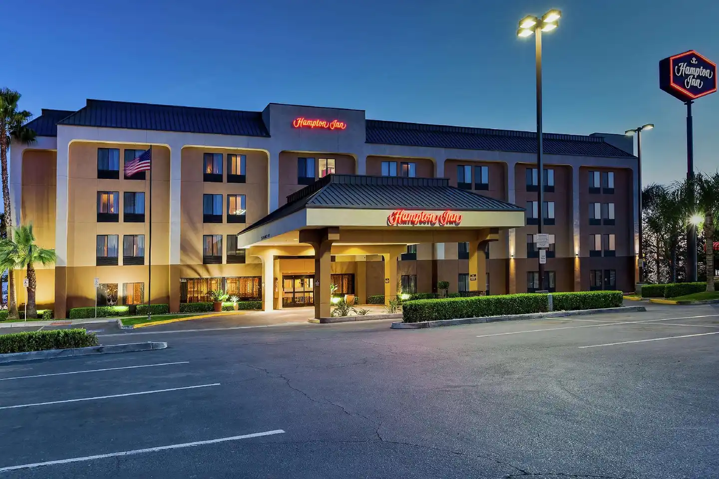 Spark by Hilton Bakersfield Central Aussenansicht