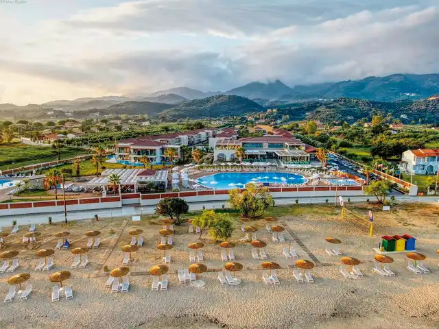Almyros Beach Resort & Spa Aussenansicht