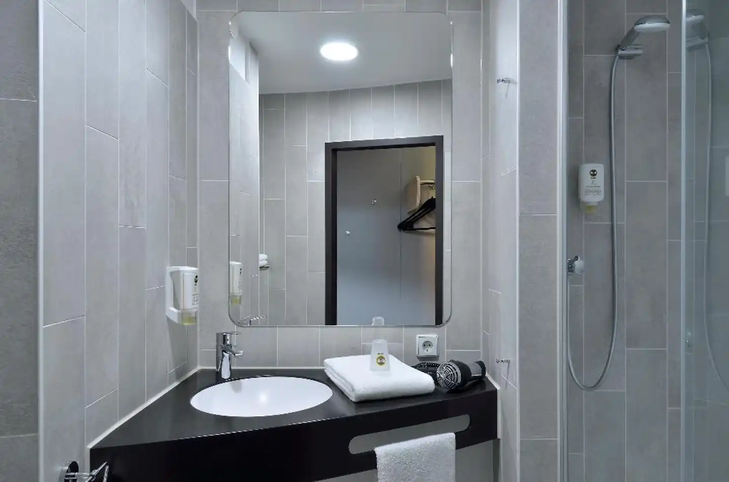 B&B HOTEL Aalen Badezimmer
