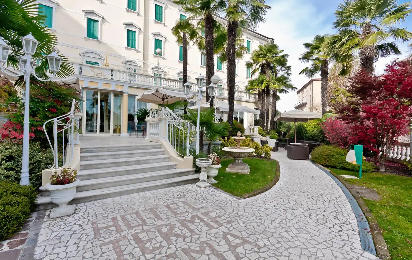 Terme Roma Aussenansicht