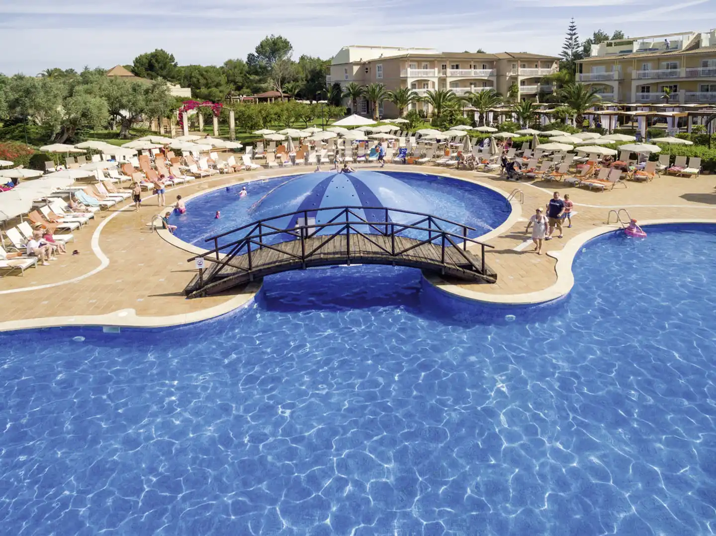 Zafiro Ca'n Picafort Pool
