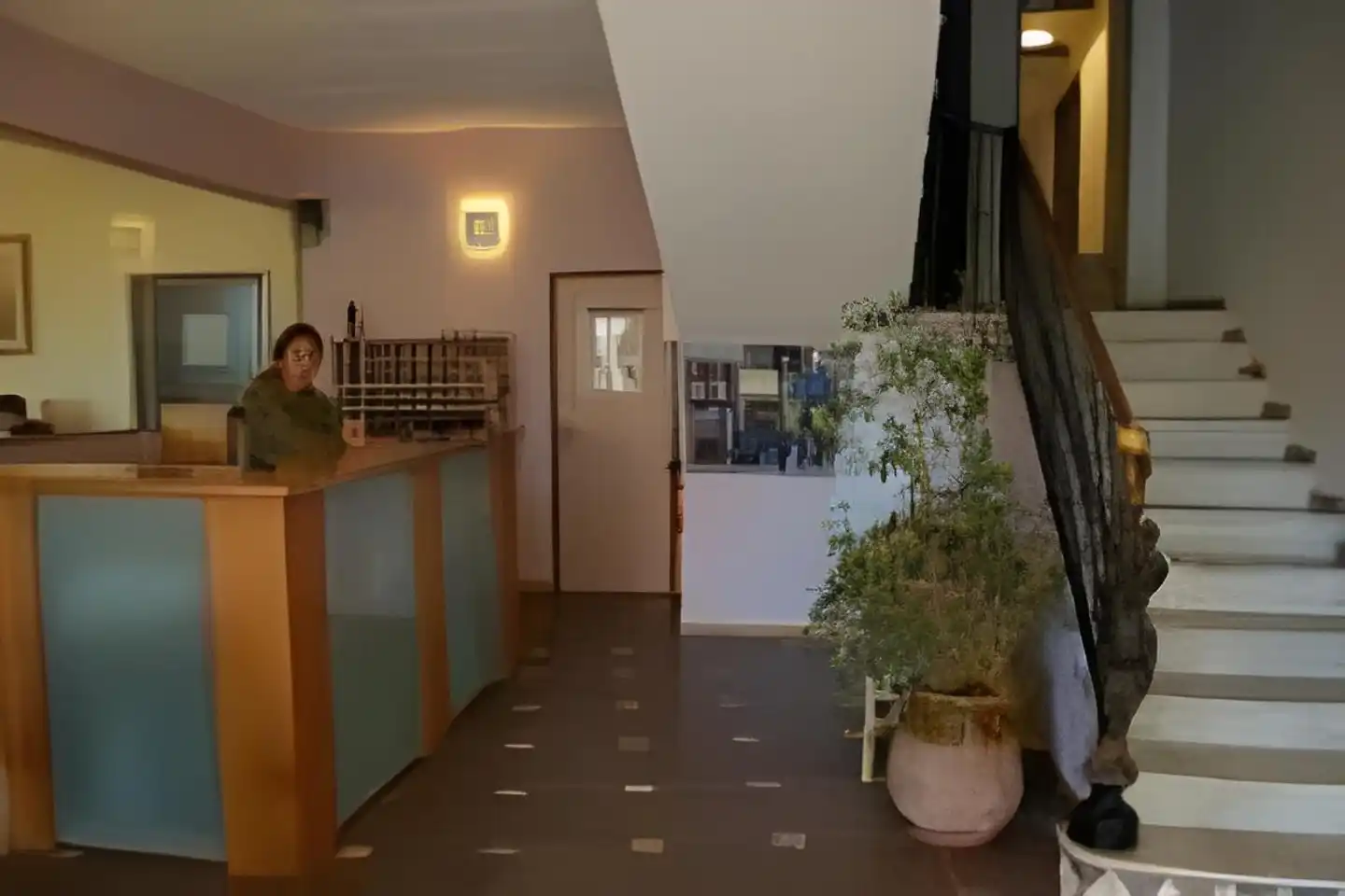 Splendid Lobby