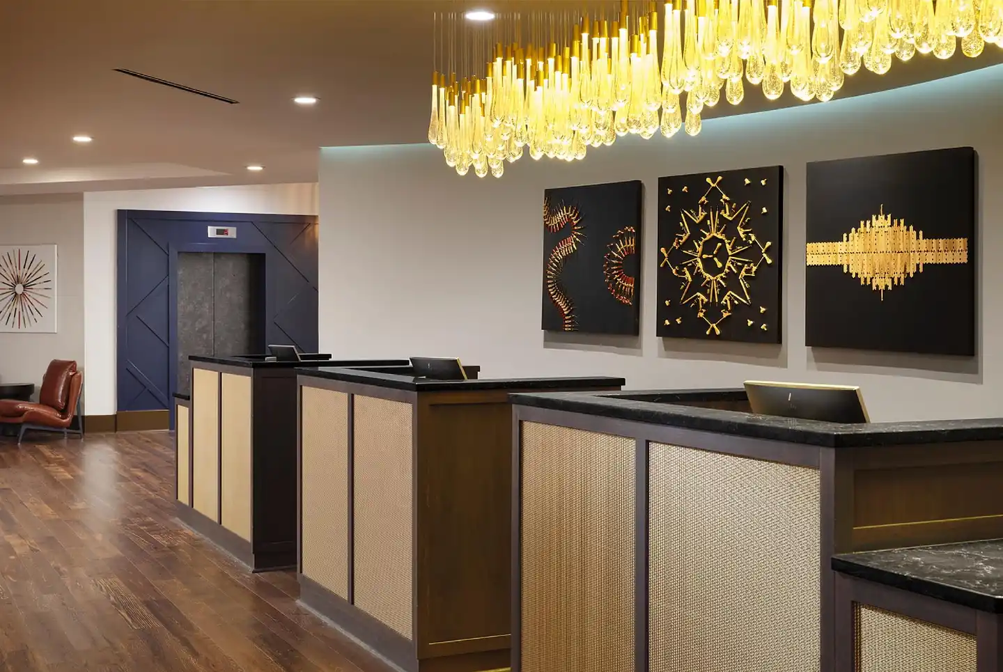 DoubleTree by Hilton Downtown Nashville Lobby