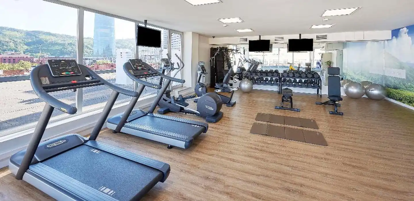 NH Collection Villa de Bilbao Sport und Entertainment