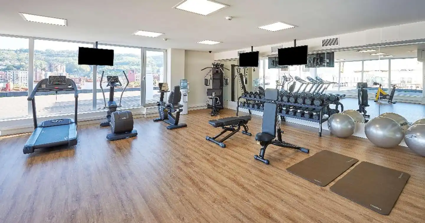 NH Collection Villa de Bilbao Sport und Entertainment