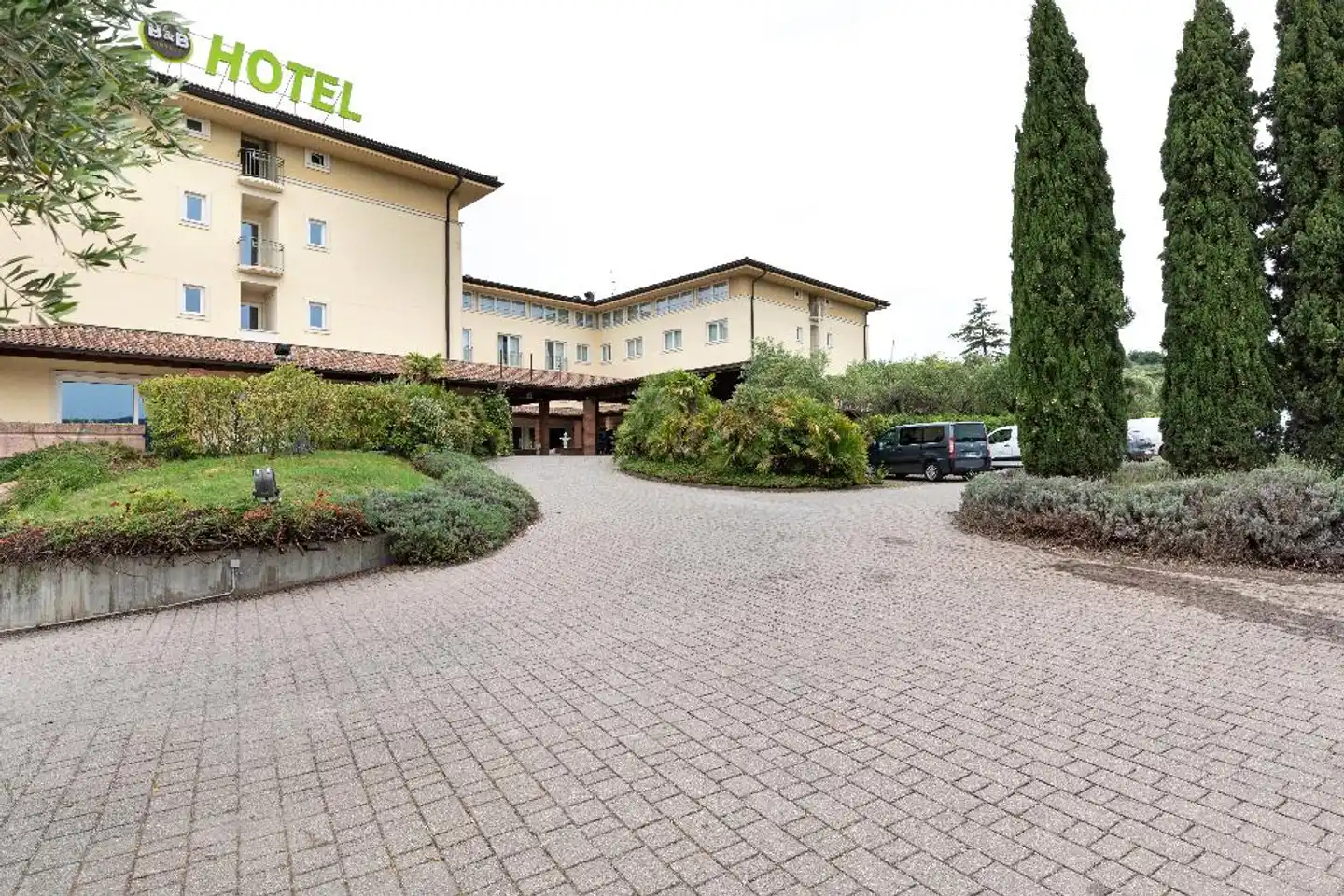 B&B Hotel Affi Lago di Garda Aussenansicht
