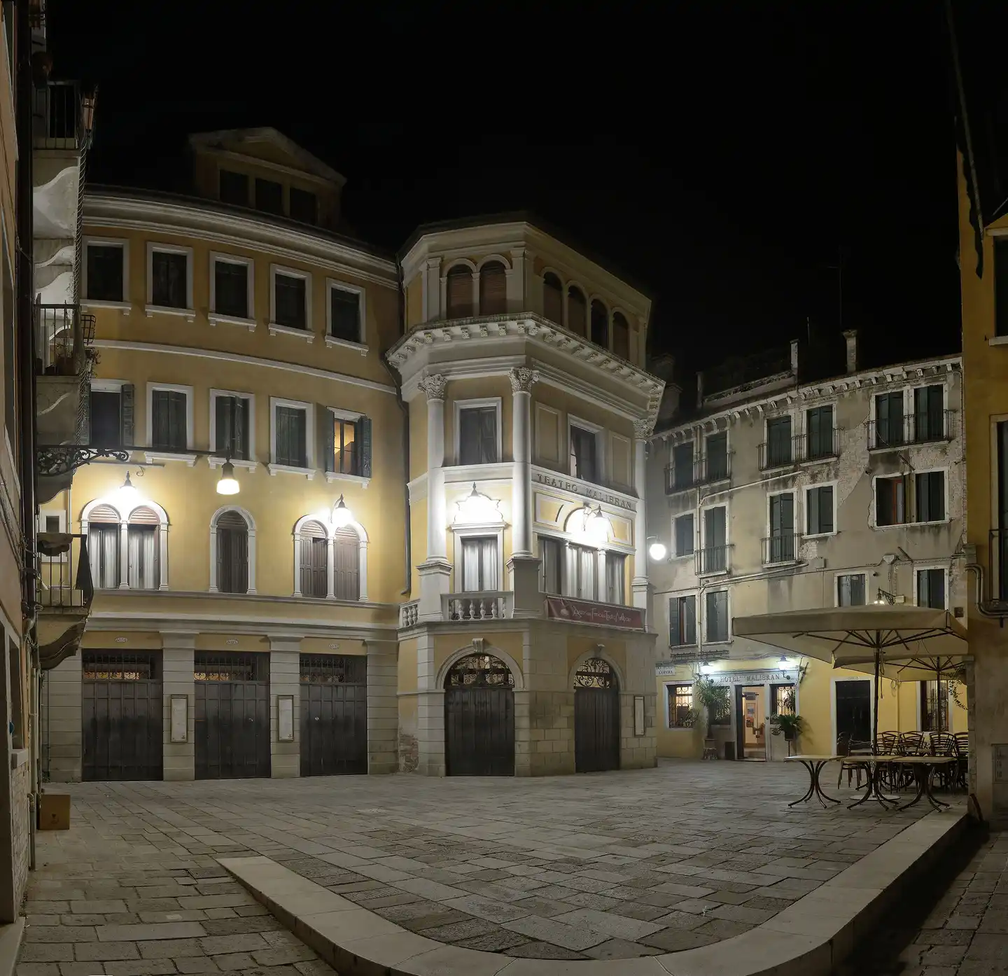 Hotel Malibran Aussenansicht