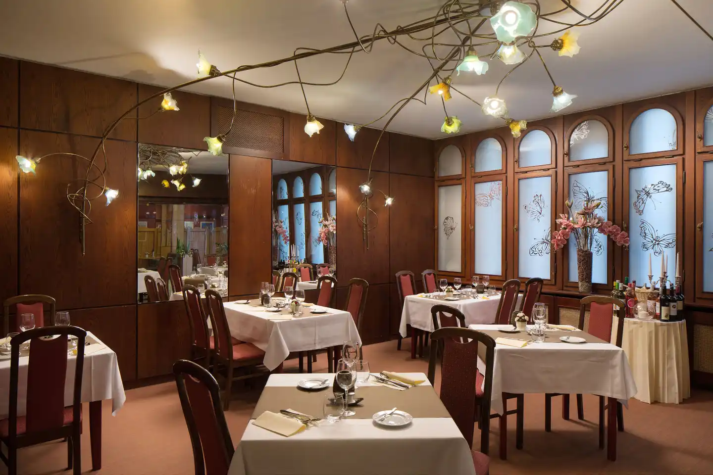 Benczur Hotel Restaurant