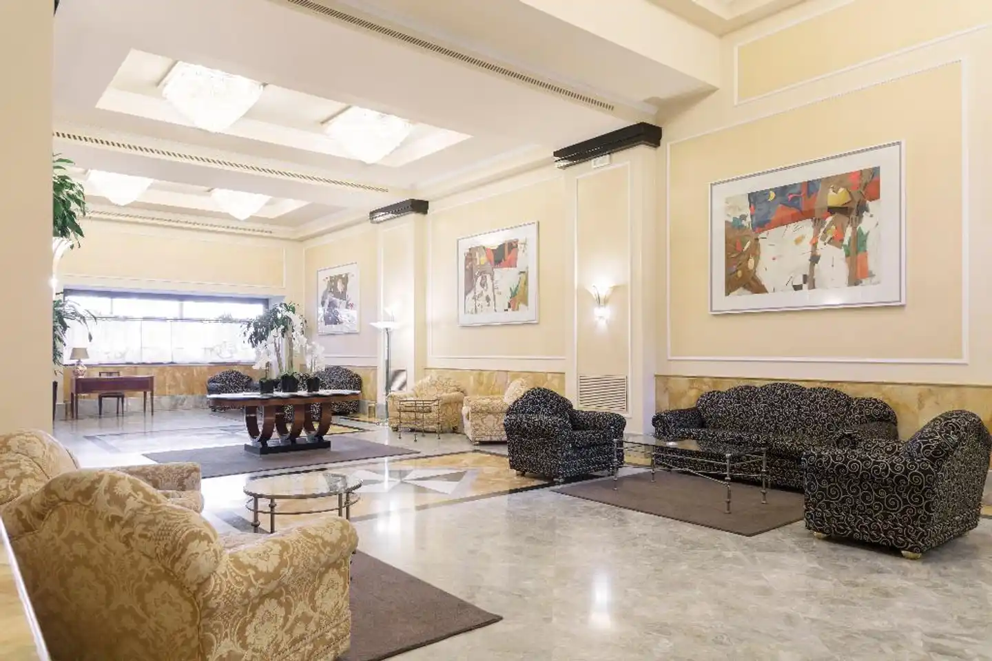 Doria Grand Hotel Lobby