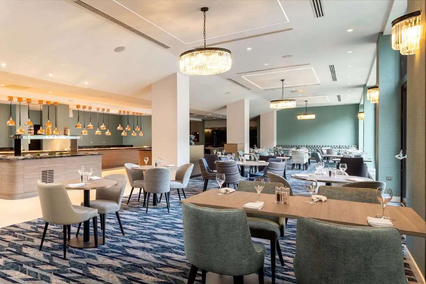 Hilton Gatwick Airport Bar
