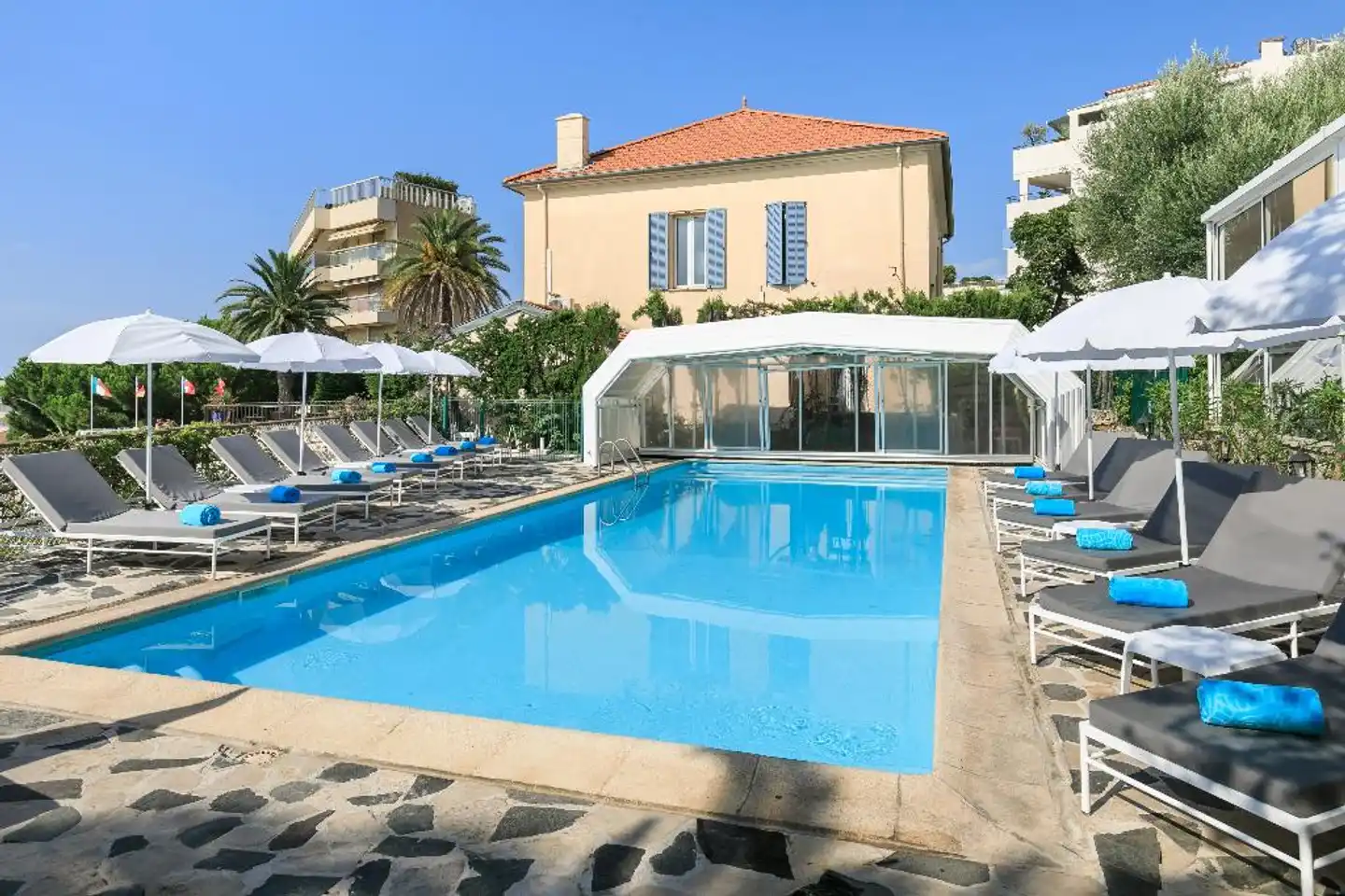The Originals Boutique, Hotel des Orangers Pool