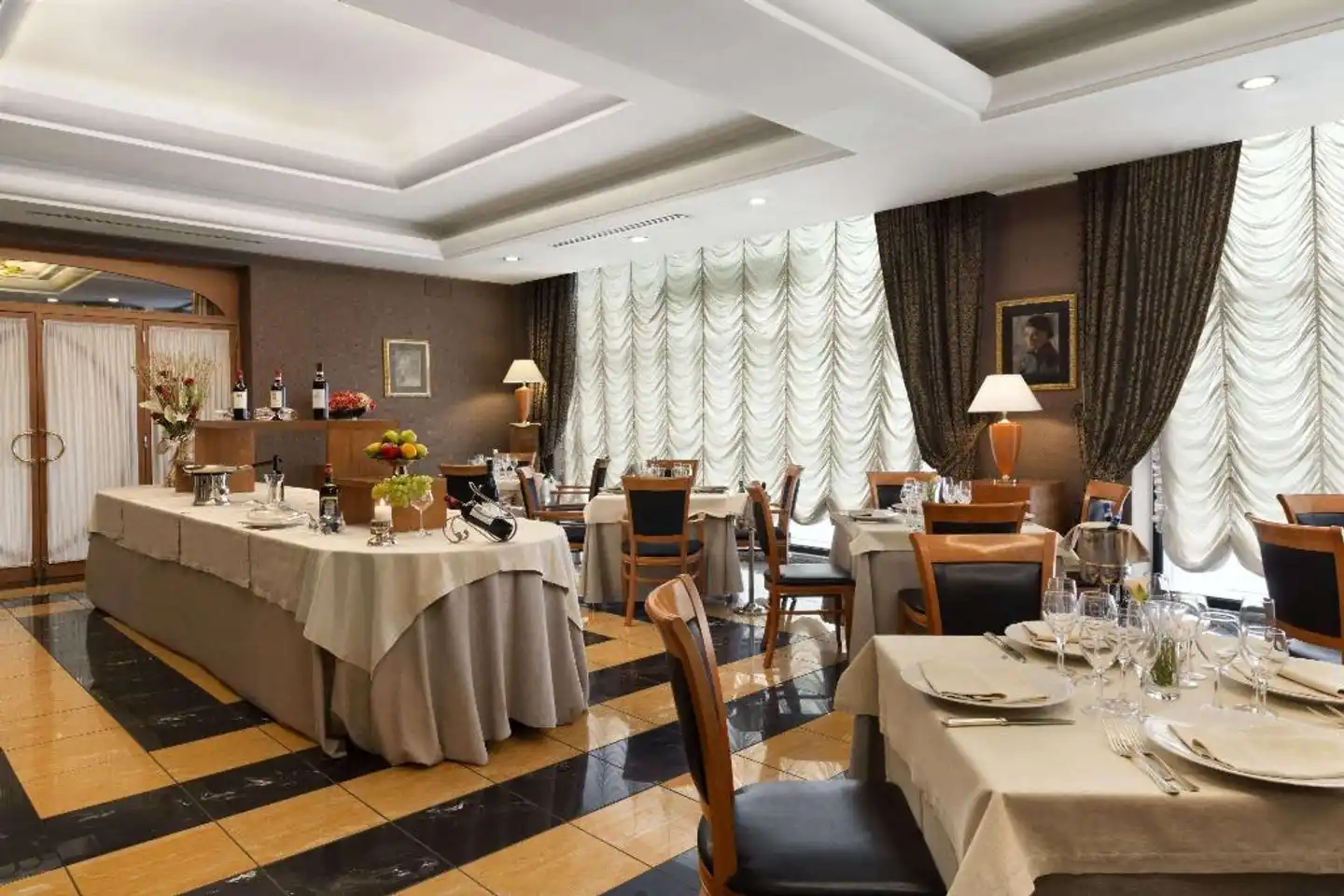 Ramada Naples Restaurant