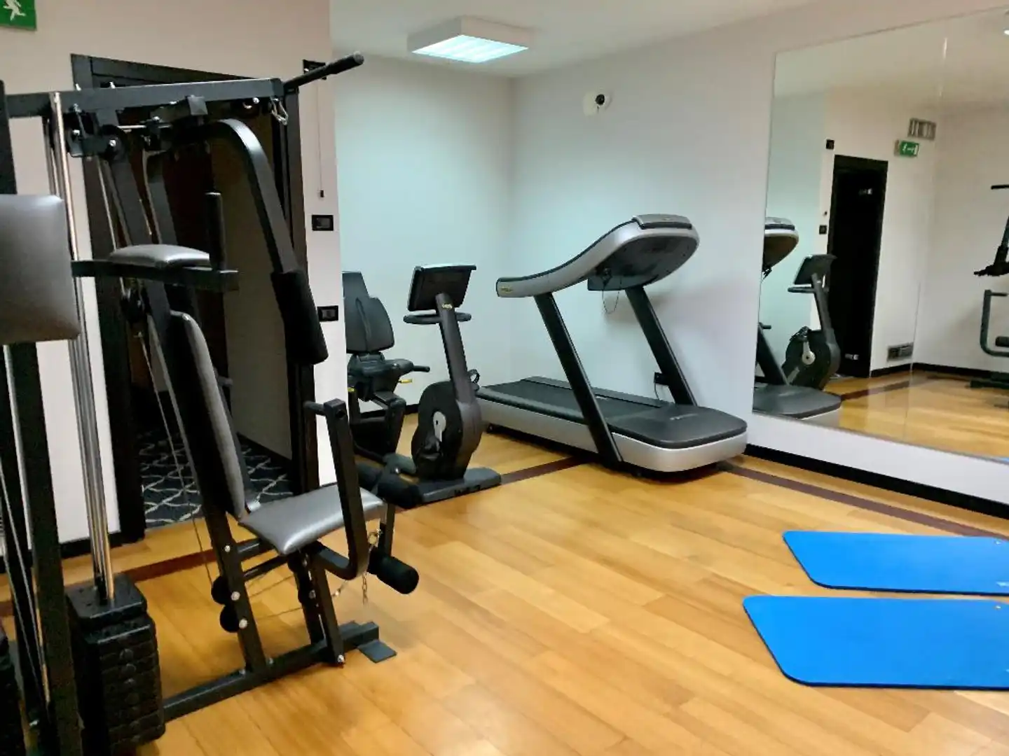 Ramada Naples Sport und Entertainment