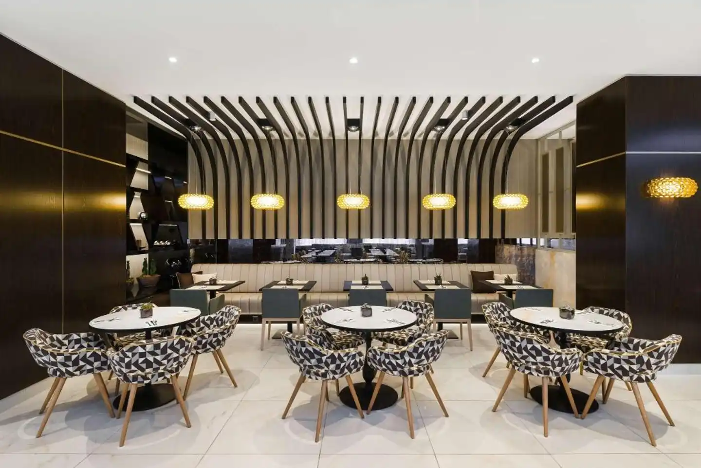 Radisson Blu Beke Hotel, Budapest Bar