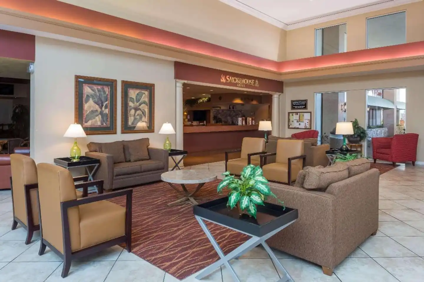 Ramada Gateway Hotel Kissimmee Lobby
