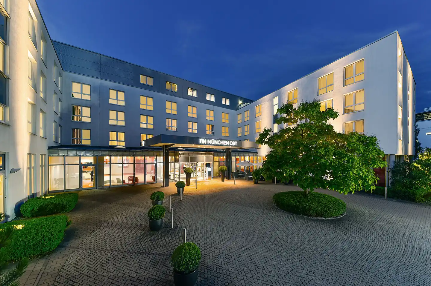 NH München Ost Conference Center Aussenansicht