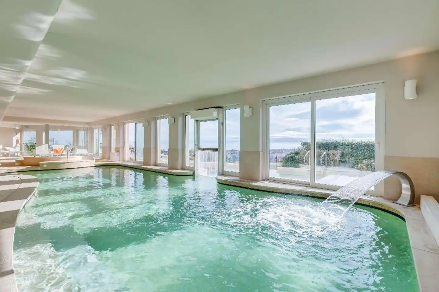 Villa Maria Hotel Hallenbad