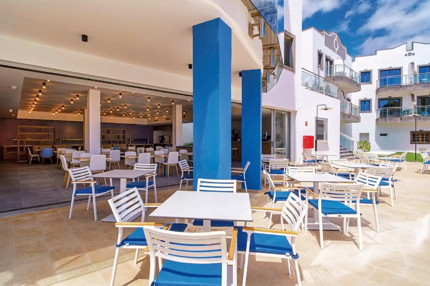 Cordial Marina Blanca Terrasse