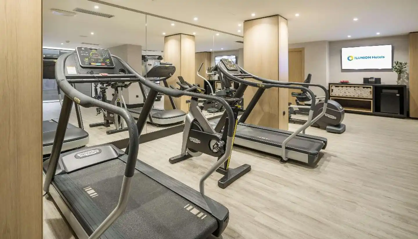 Hotel ILUNION Malaga Sport und Entertainment