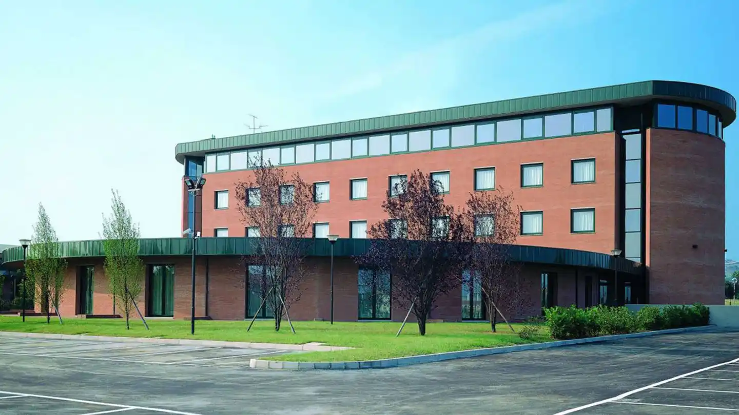Phi Hotel Emilia Aussenansicht