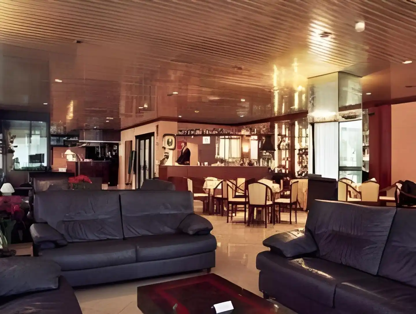iH Hotels Bologna Amadeus Lobby