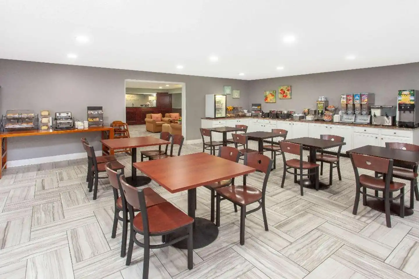 Baymont by Wyndham Grand Haven Restaurant