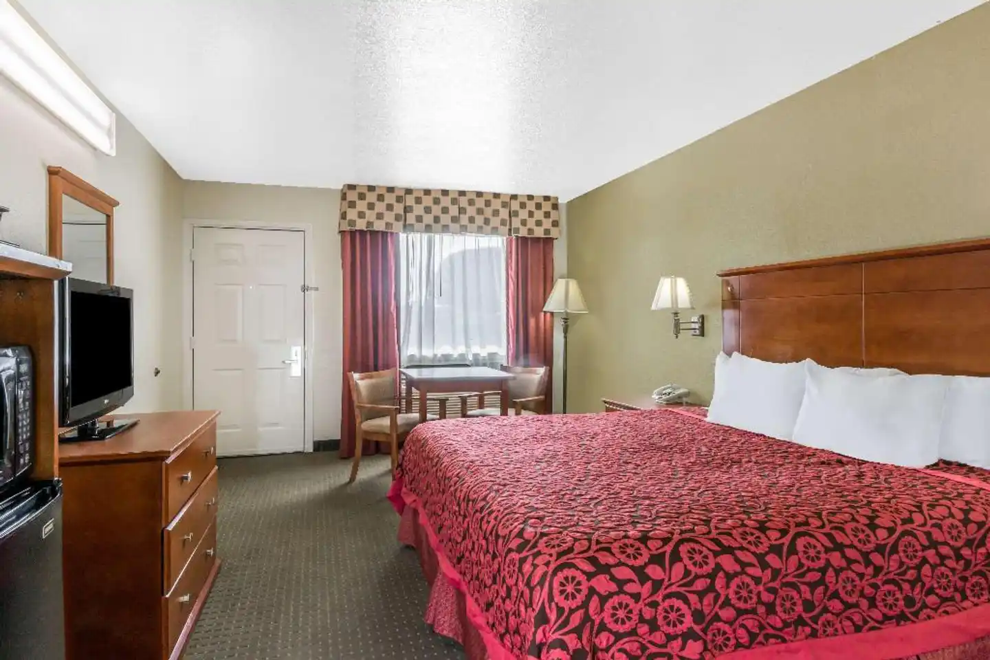 Days Inn by Wyndham Saint Pauls Wohnbeispiel