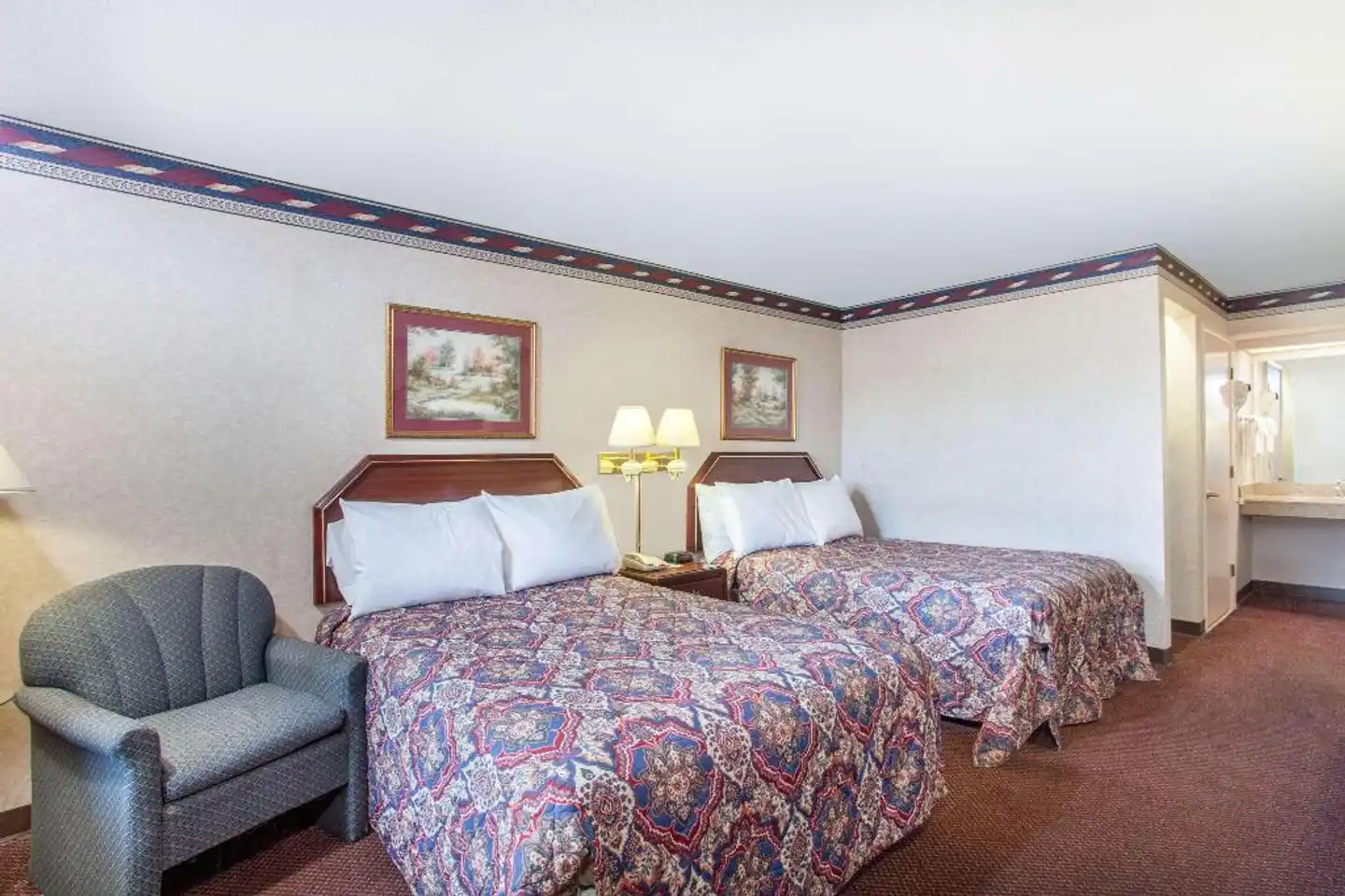 Days Inn by Wyndham Saint Pauls Wohnbeispiel