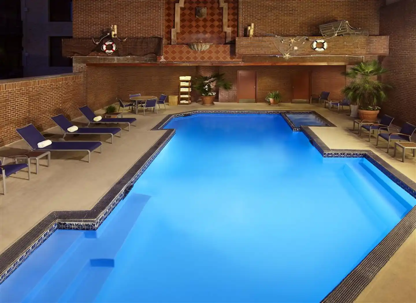 The Gunter Hotel San Antonio Riverwalk Pool