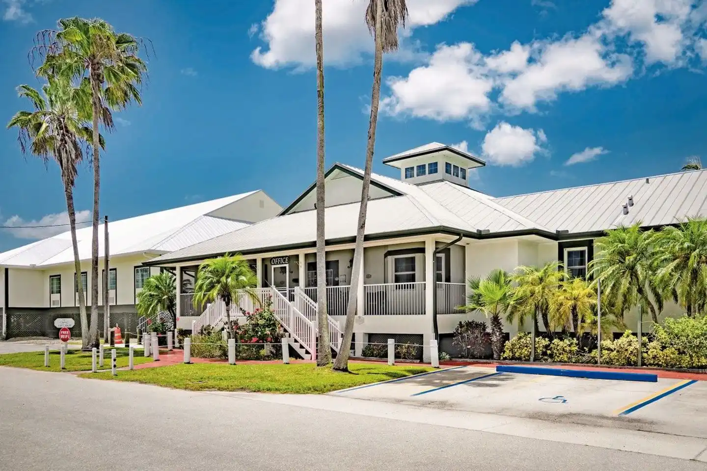 Ivey House Everglades City Aussenansicht
