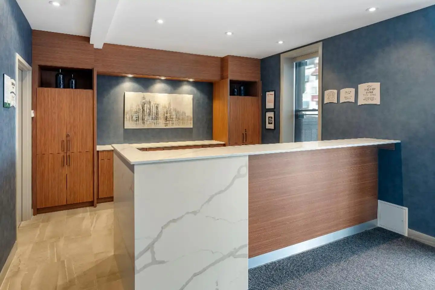 QUALITY INN CENTRE-VILLE Lobby