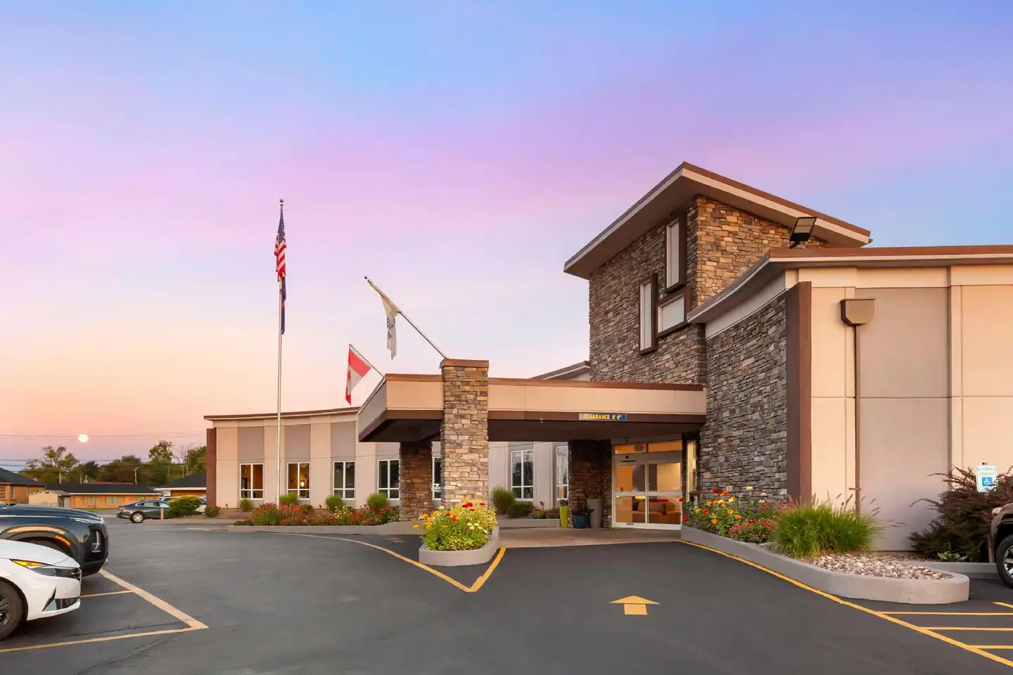 Best Western Summit Inn Aussenansicht