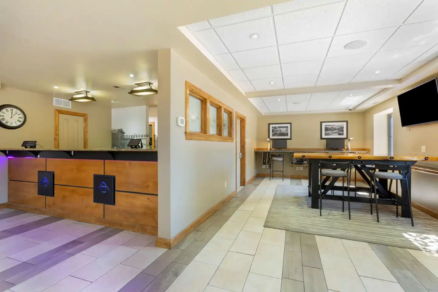 Best Western Plus Clocktower Inn Lobby