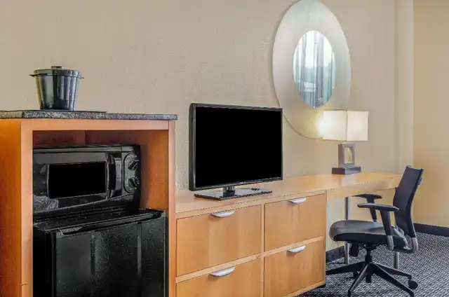 La Quinta Inn & Suites by Wyndham Naples Downtown Wohnbeispiel
