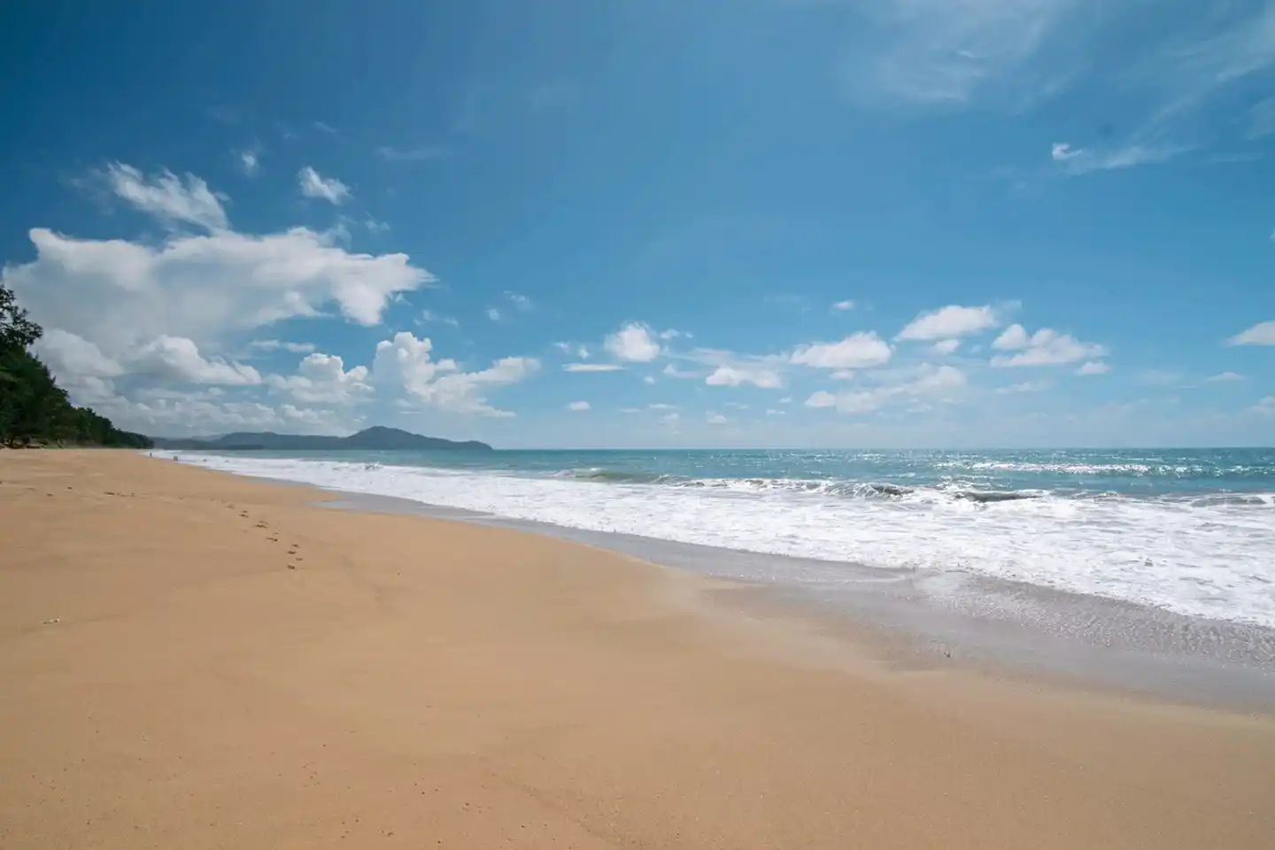 SALA Phuket Mai Khao Beach Resort Strand