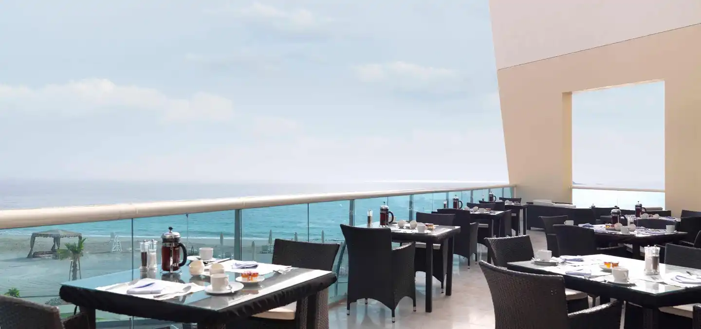 Radisson Blu Resort, Fujairah Restaurant