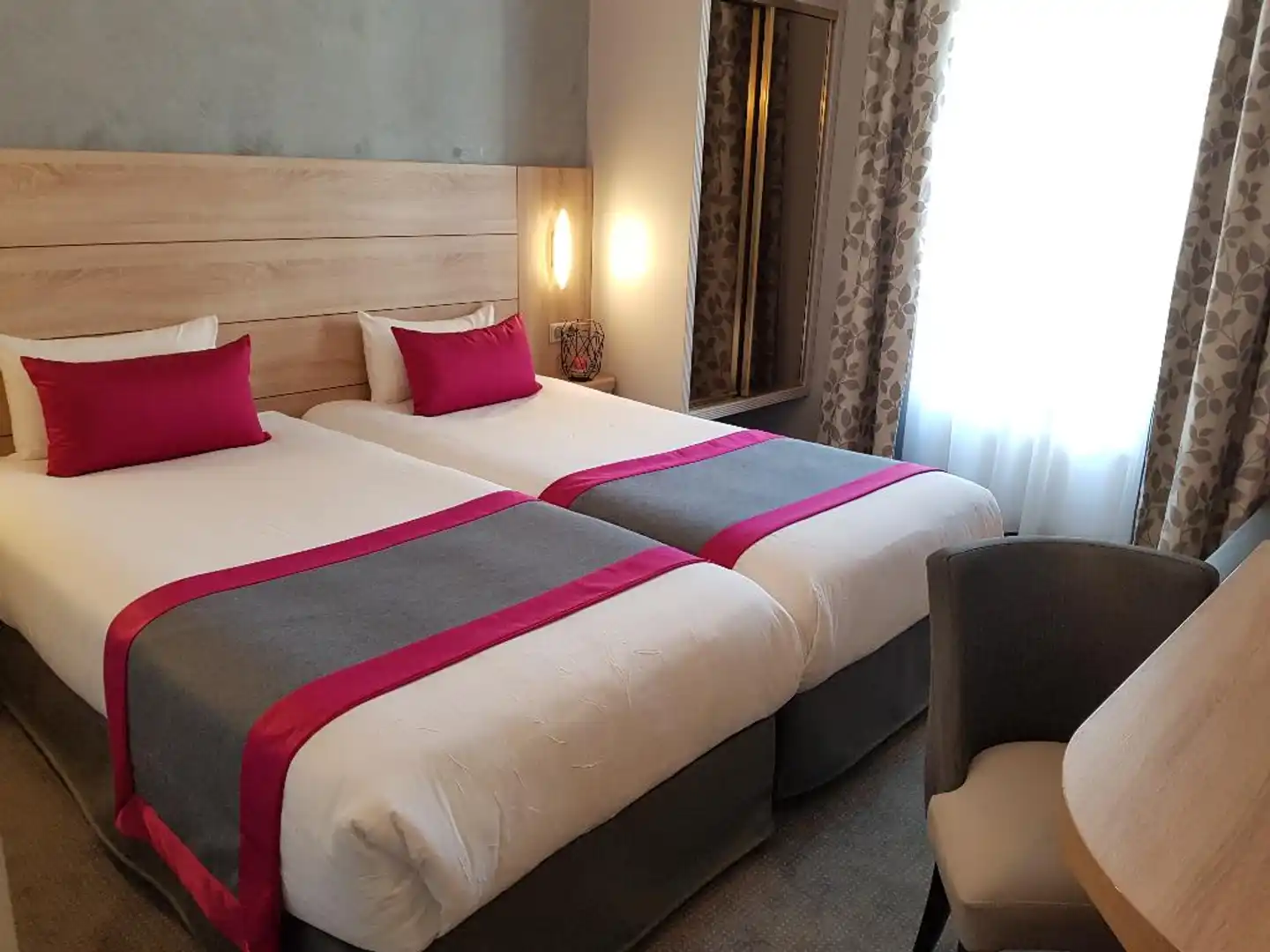 Hotel Champerret-Elysees Wohnbeispiel