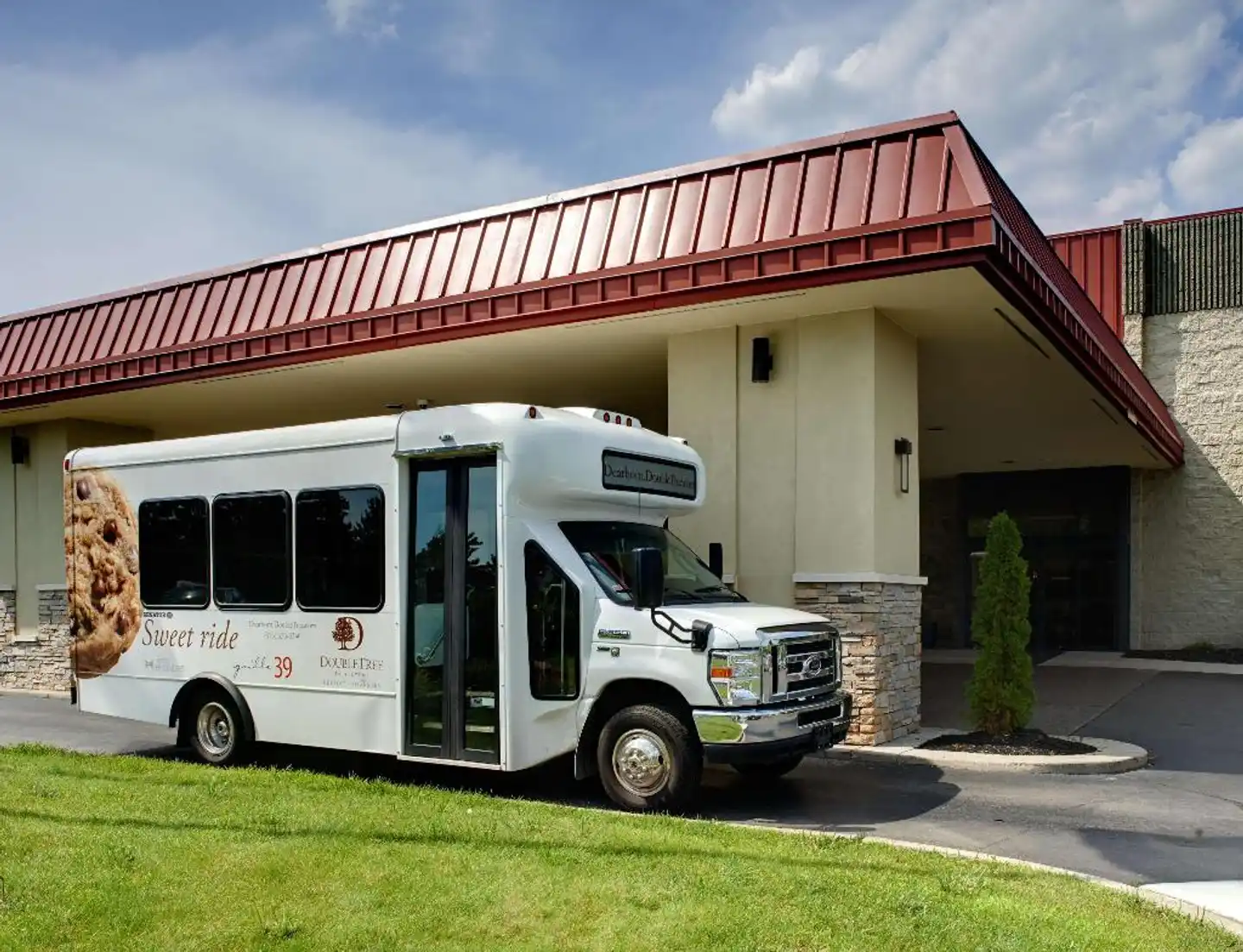 DoubleTree by Hilton Dearborn Sport und Entertainment