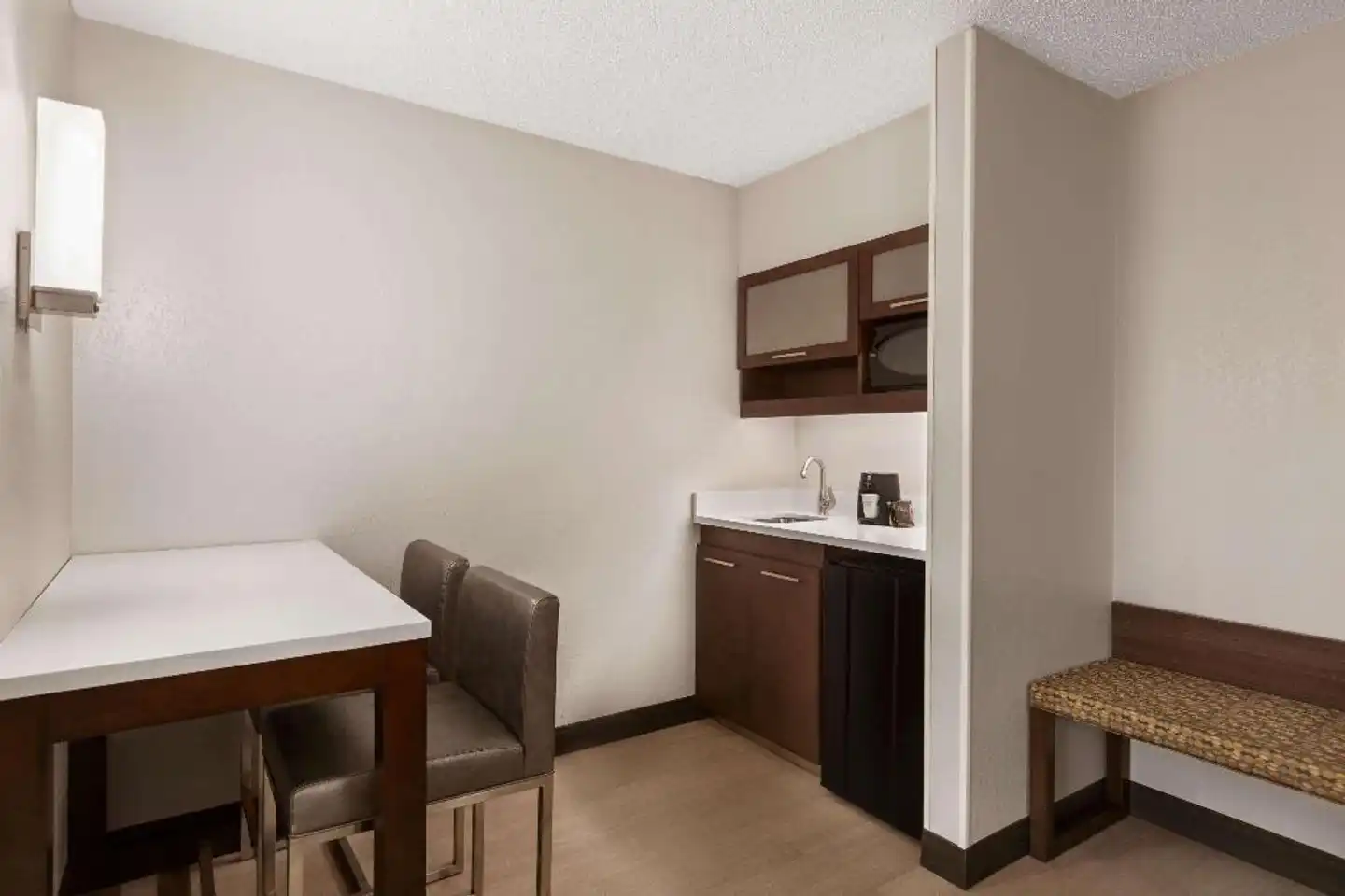 Ramada by Wyndham Suites Orlando Airport Wohnbeispiel