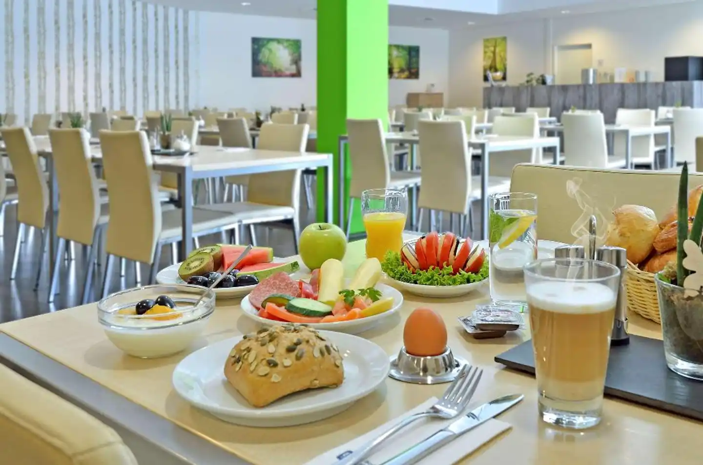 B&B Hotel Berlin City-Ost Restaurant