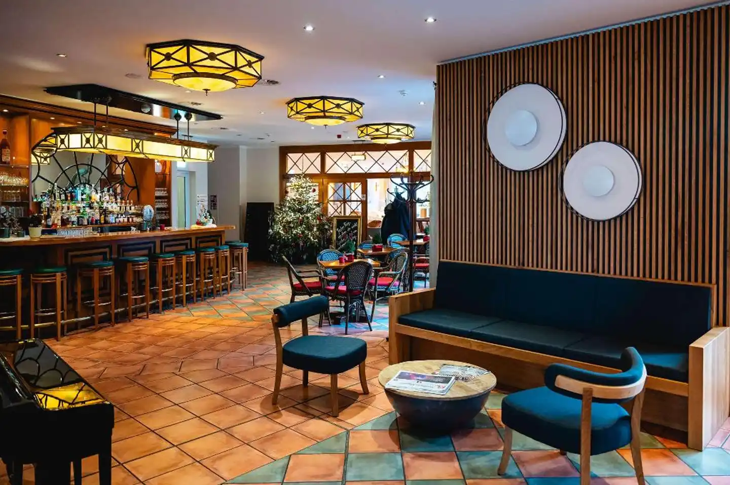 Wein- & Parkhotel Bar