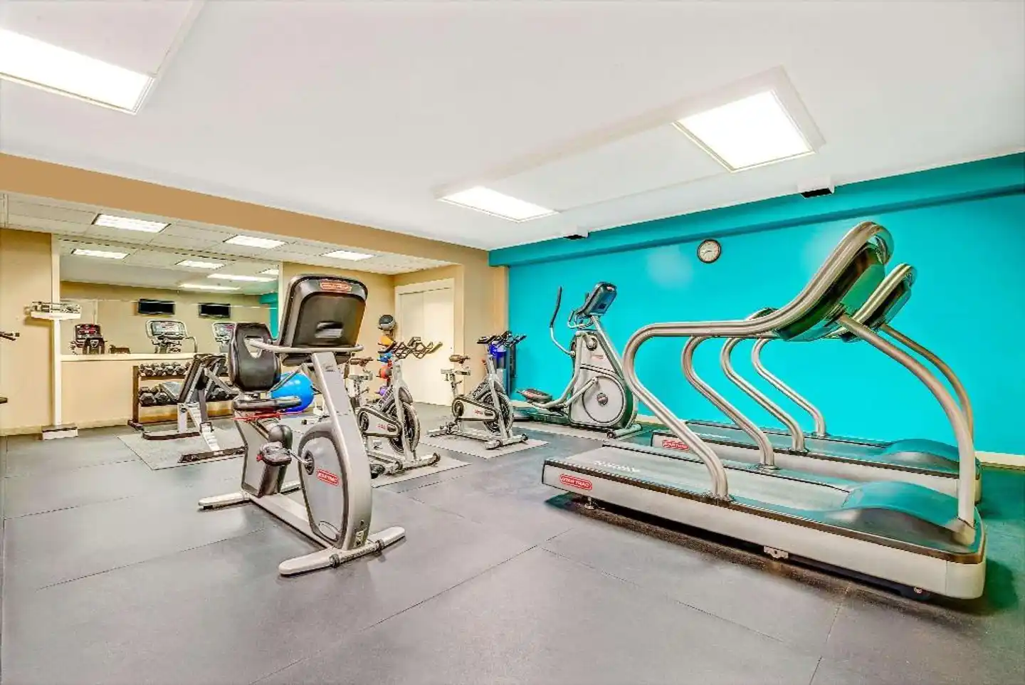 Wyndham Garden York Sport und Entertainment
