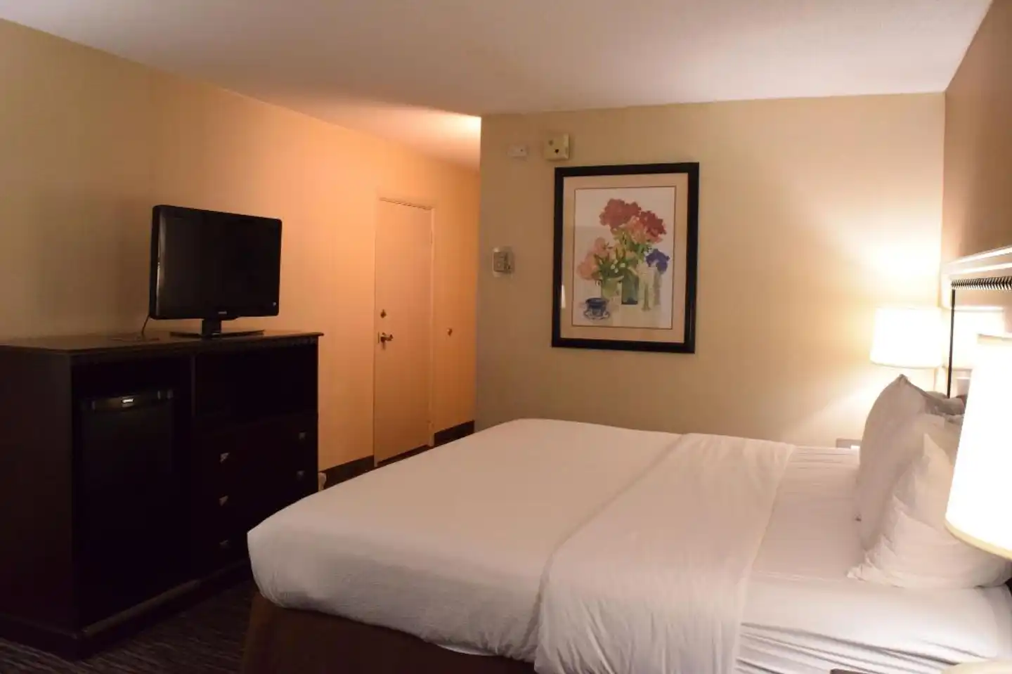 Ramada by Wyndham East Syracuse Carrier Circle Wohnbeispiel