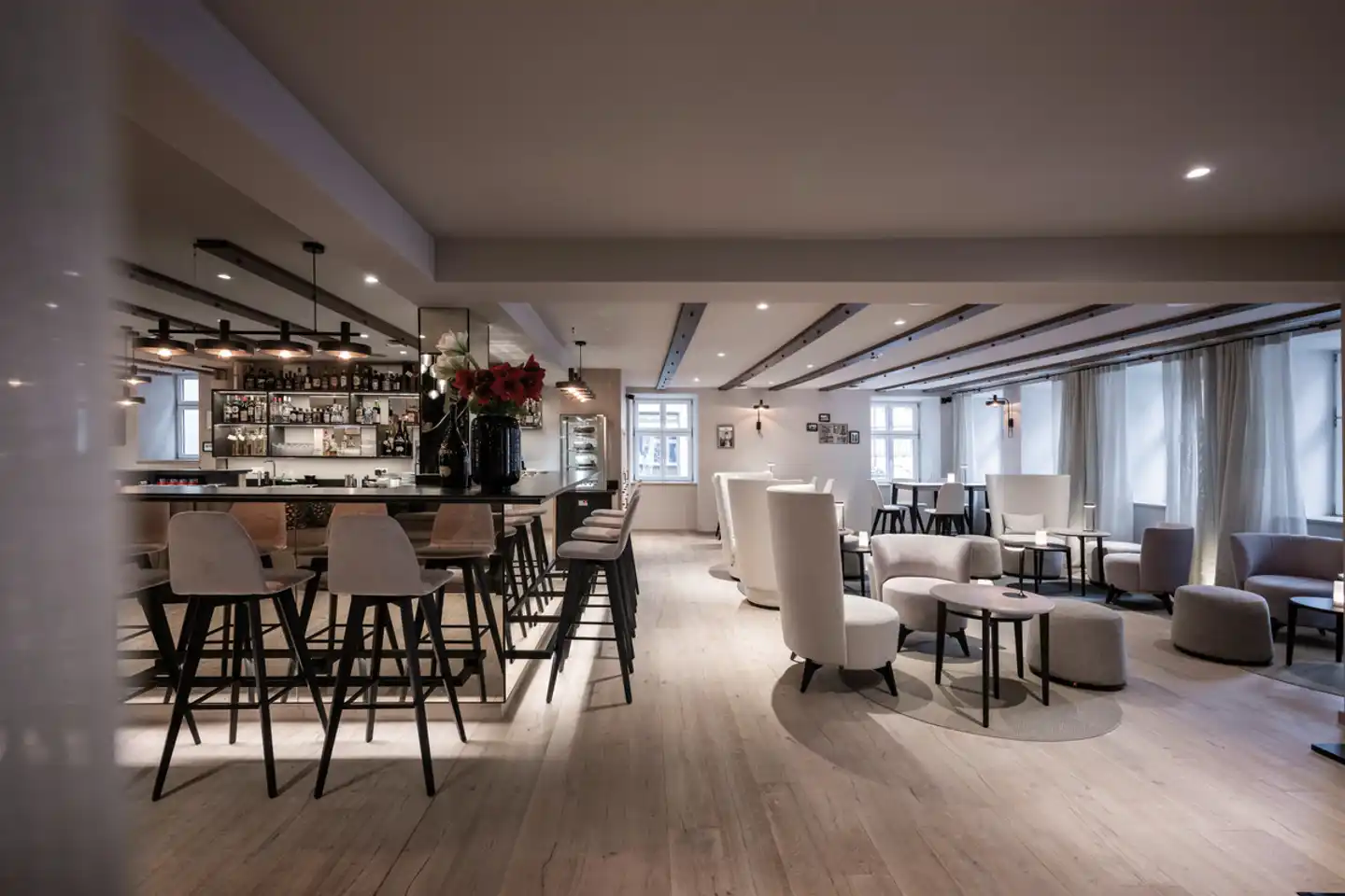 Hotel Goldene Rose Bar