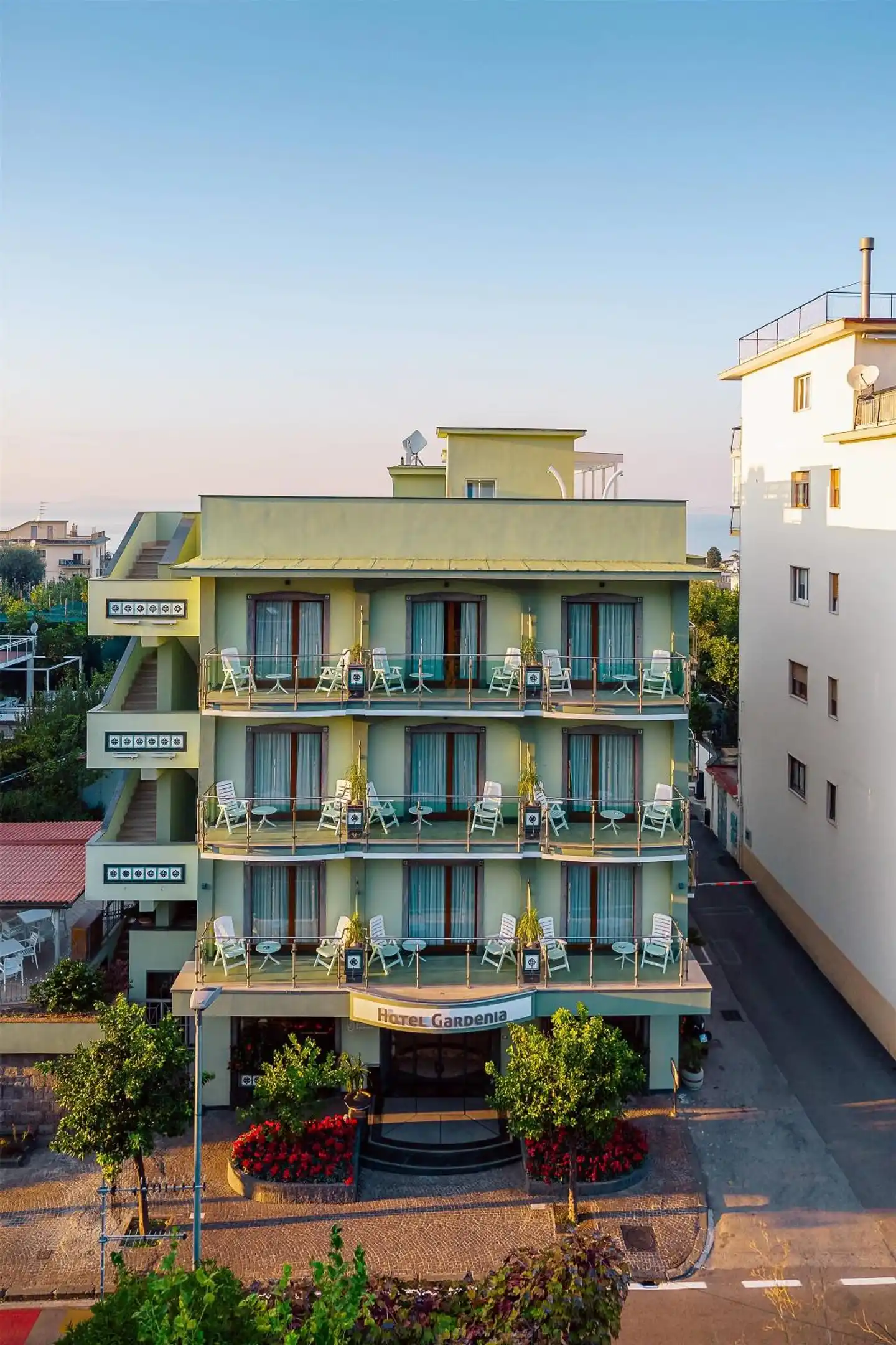 Comfort Hotel Gardenia Sorrento Coast Aussenansicht