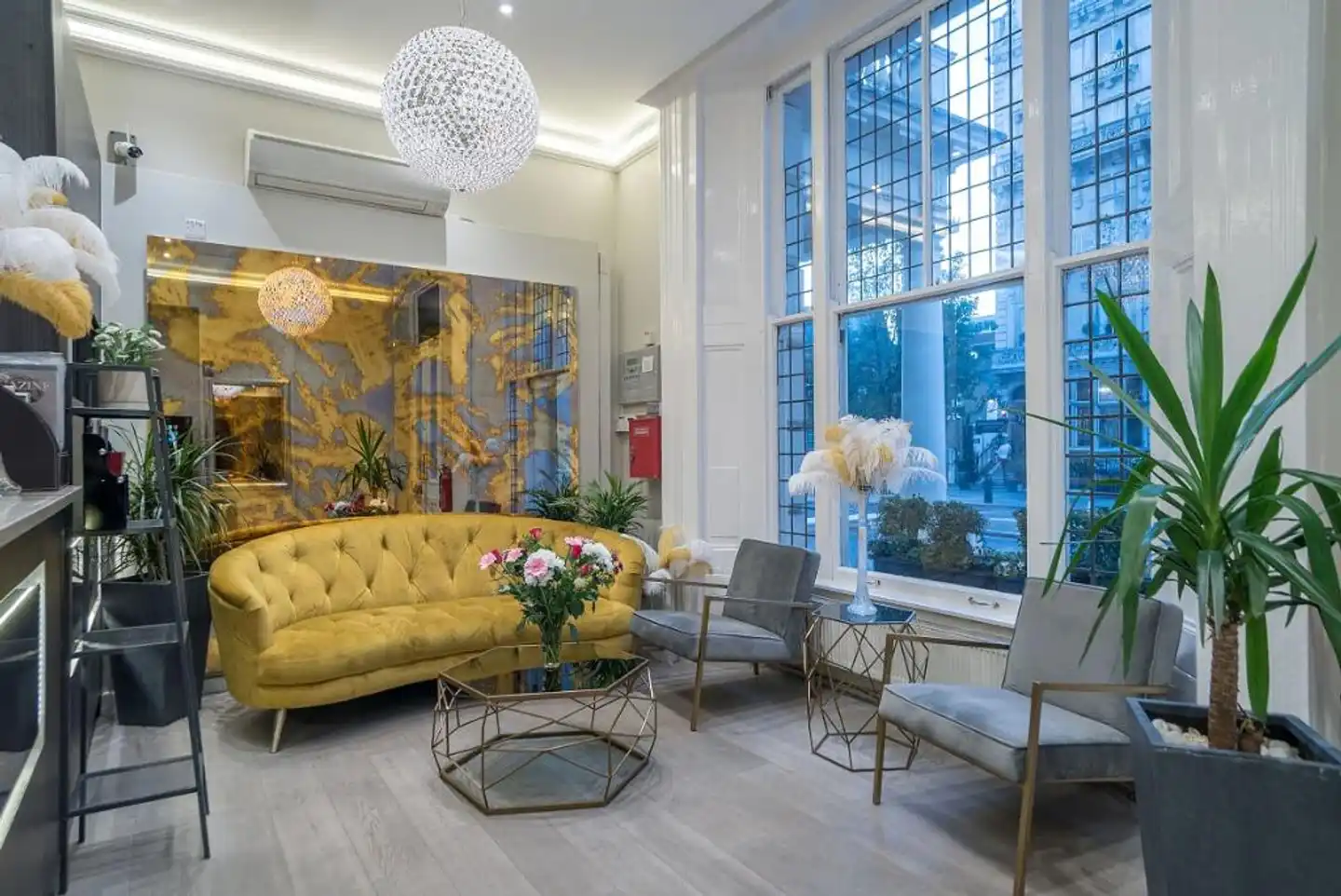 Hyde Park Executive Lobby