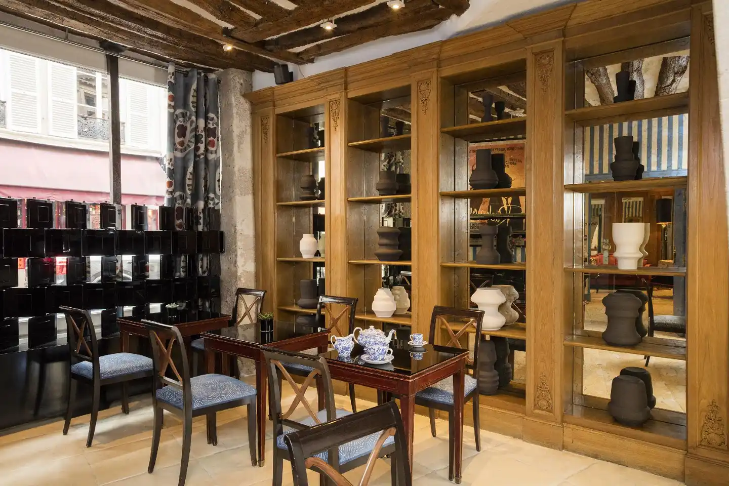 Hotel Saint Germain Lobby