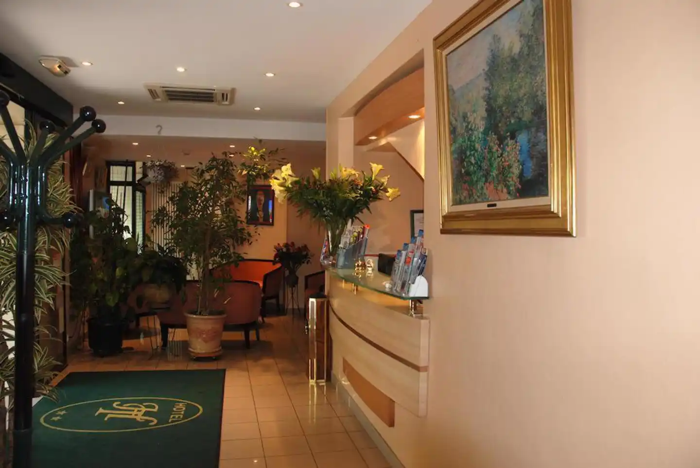 Transcontinental Lobby
