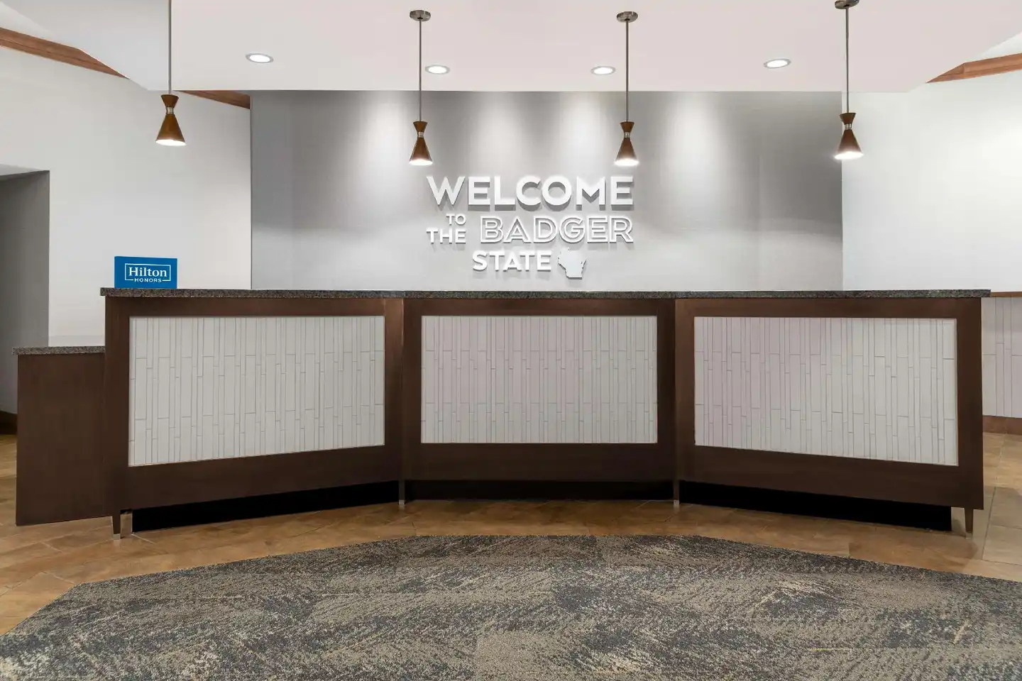 Hampton Inn & Suites Madison Downtown Lobby