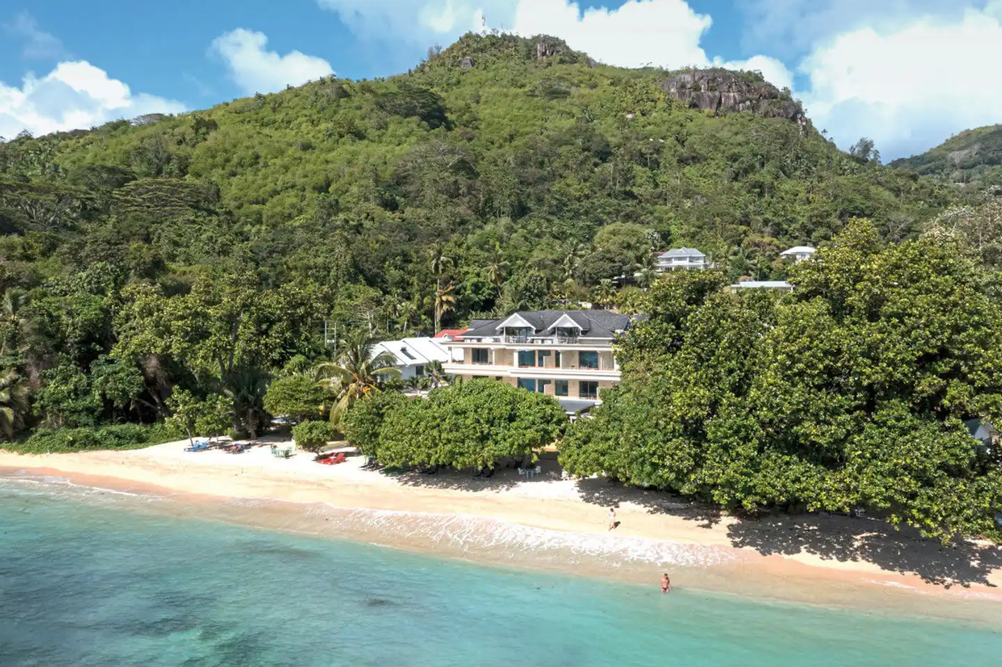 Crown Beach Aussenansicht